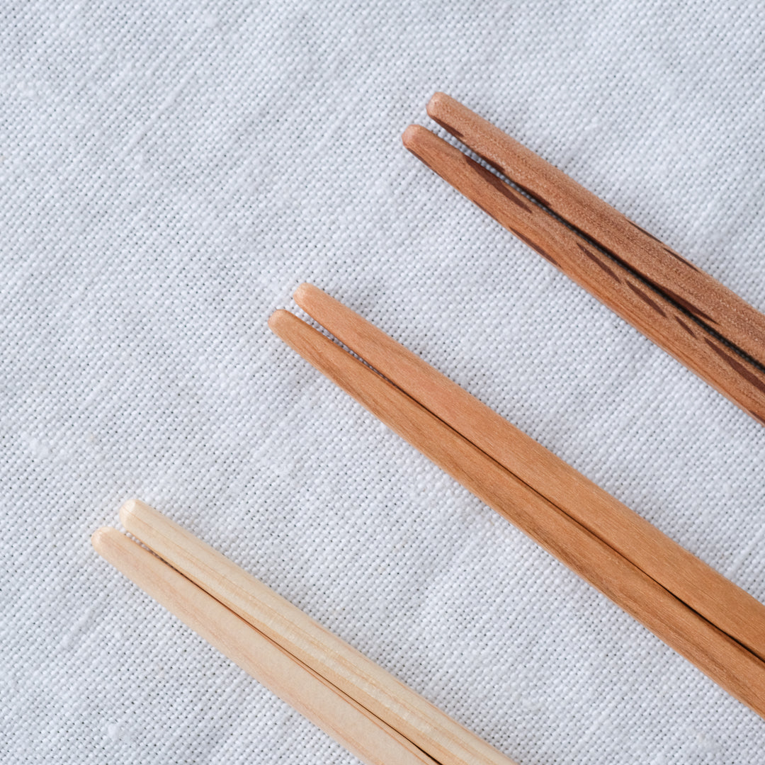 箸先の幅は約3mm